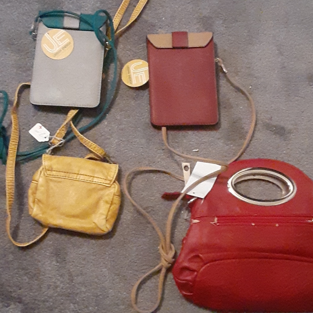 4 cute purses - Picture 10 of 10